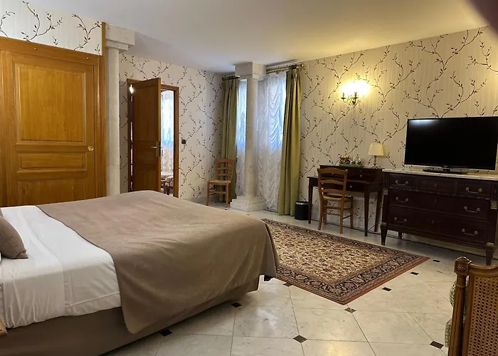 Hotel Belle Epoque