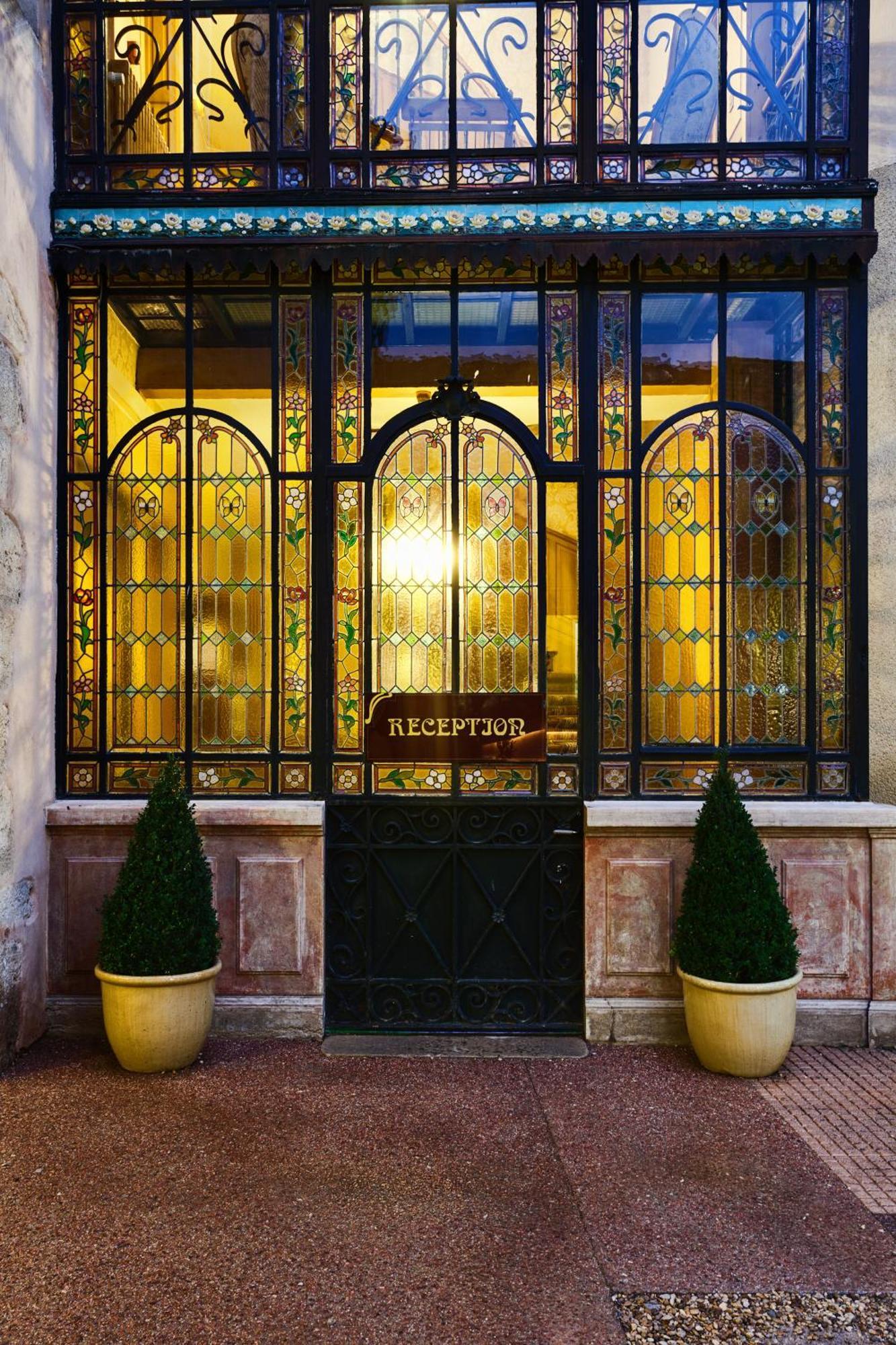 Hotel Belle Epoque