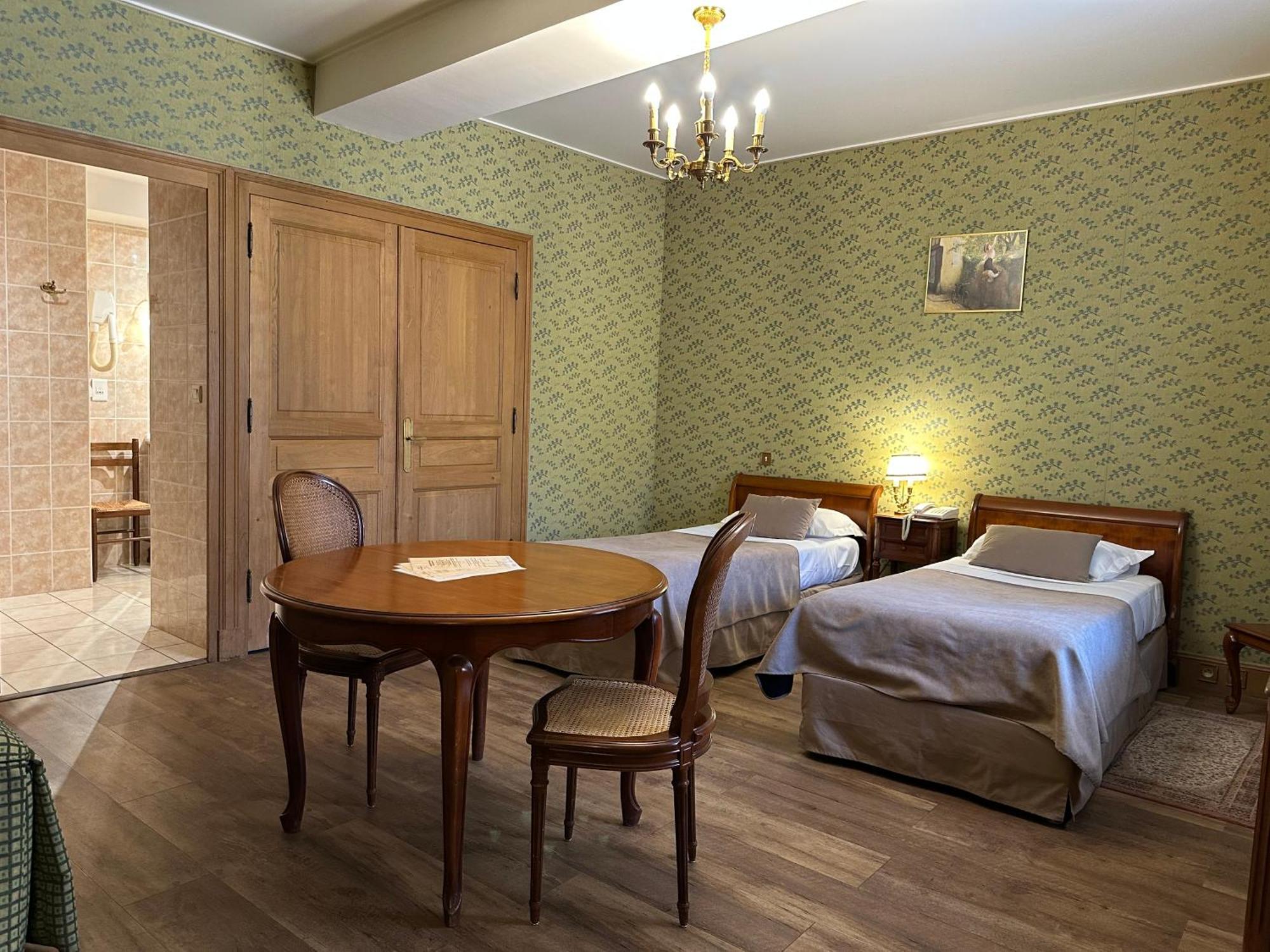 Belle Epoque Hotel Beaune (Cote d'Or)